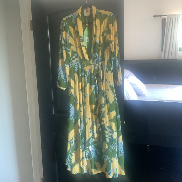 Foliage Sketch Green
V Neck Maxi Dress ‼️ - Picture 12 of 12